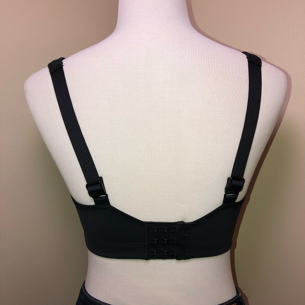 Lululemon”TA TA Tamer”Black Sports Bra,Size-34C,GUC - Picture 5 of 13